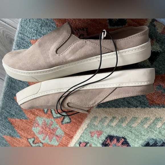 London Underground| Beige/Tan Neutral Slip-On Sneakers in Size9, worn twice - Picture 3 of 10